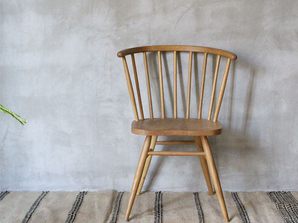 Half round chair