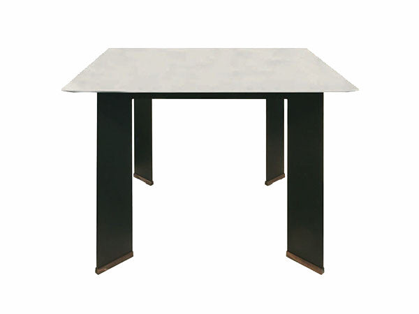 MANISTEE dining table