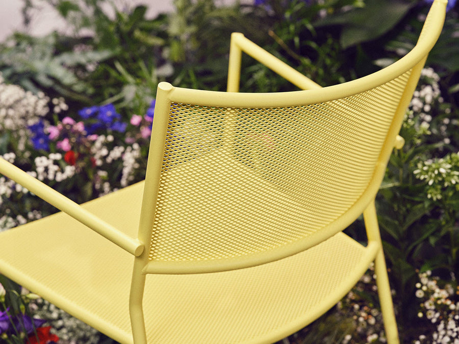 JIG MESH EASY CHAIR