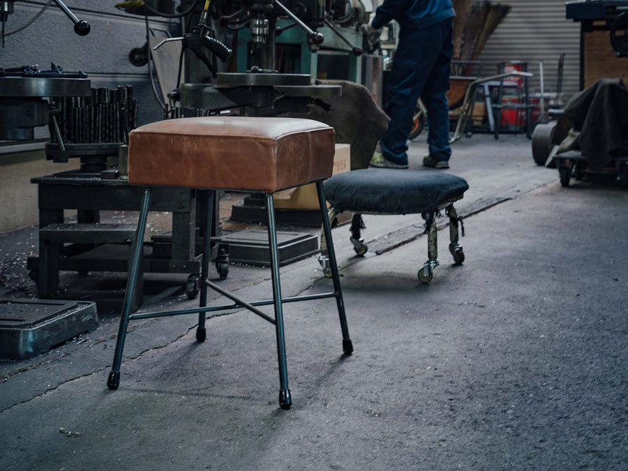 LOAF STOOL low