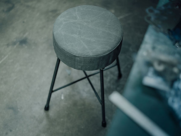 CANVAS STOOL low