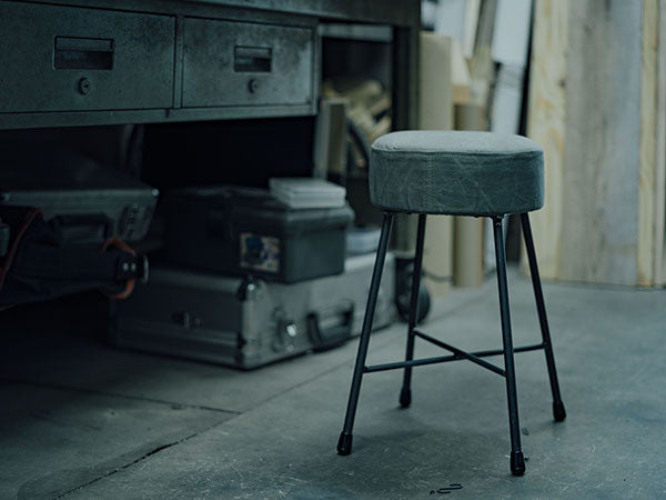 CANVAS STOOL low