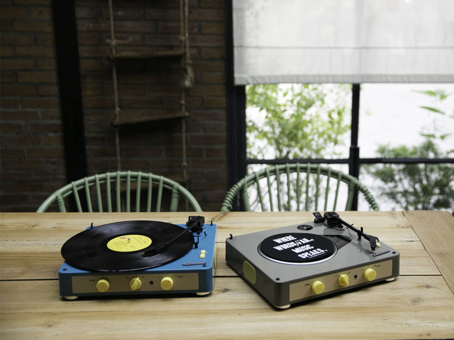 Gadhouse BRAD RETRO RECORD PLAYER