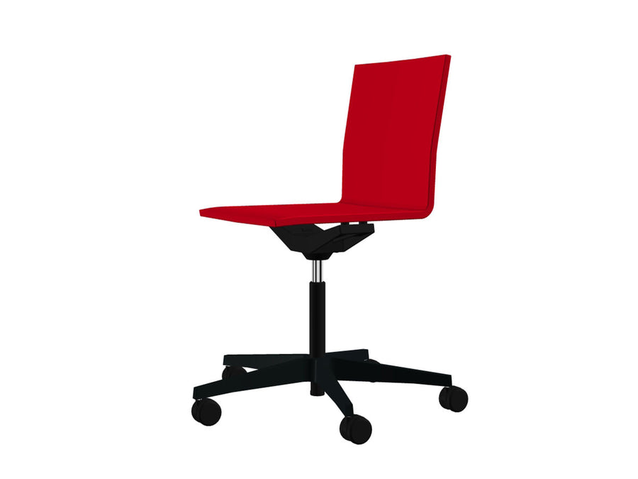 .04 Studio Chair Armless