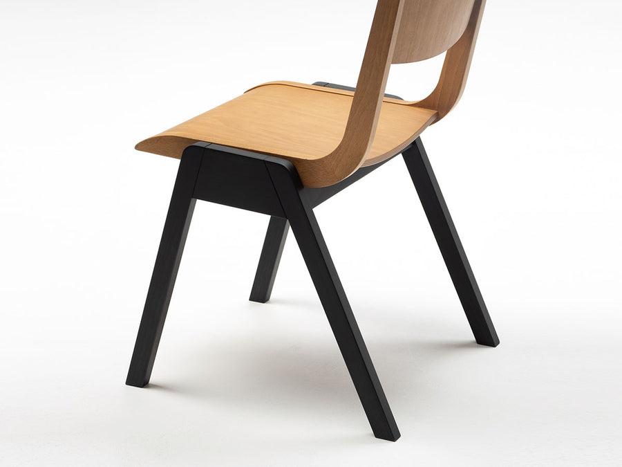 RAINER CHAIR