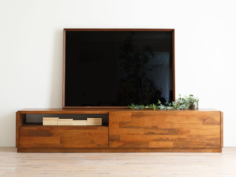 TV BOARD