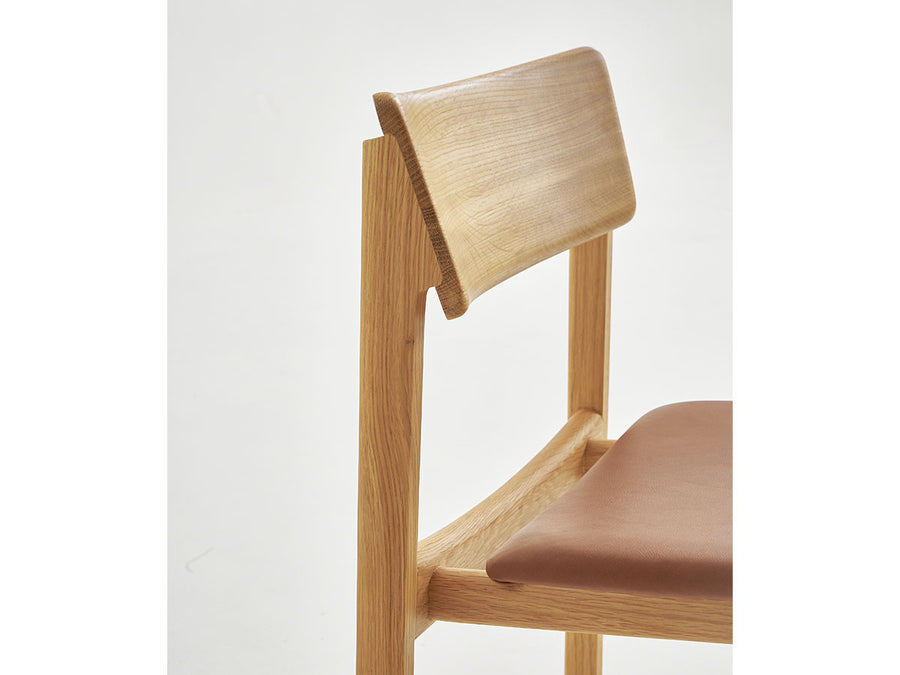 POISE chair