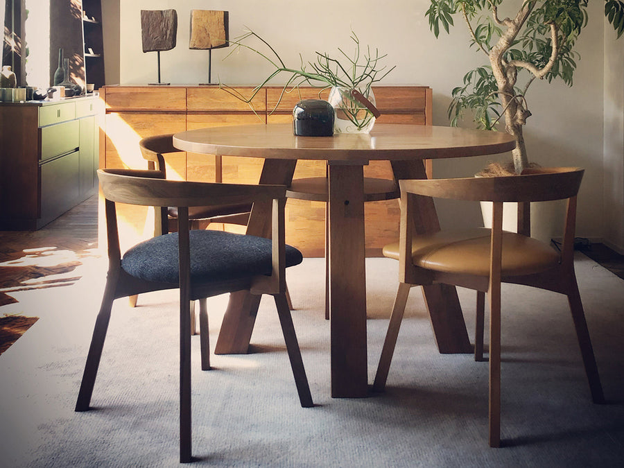 CIRCLE DINING TABLE 112