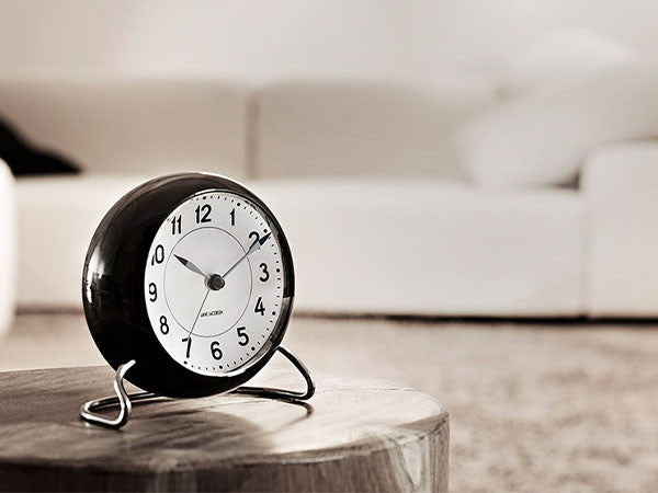 ARNE JACOBSEN Station Table Clock