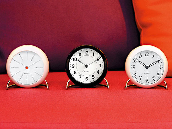 ARNE JACOBSEN Station Table Clock