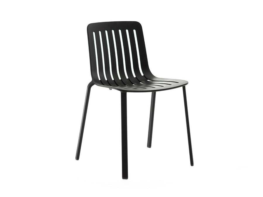 PLATO STACKING CHAIR