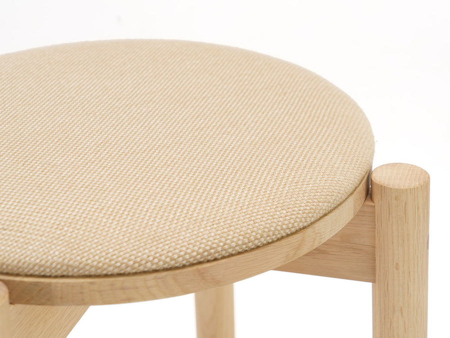 CASTOR STOOL PLUS PAD