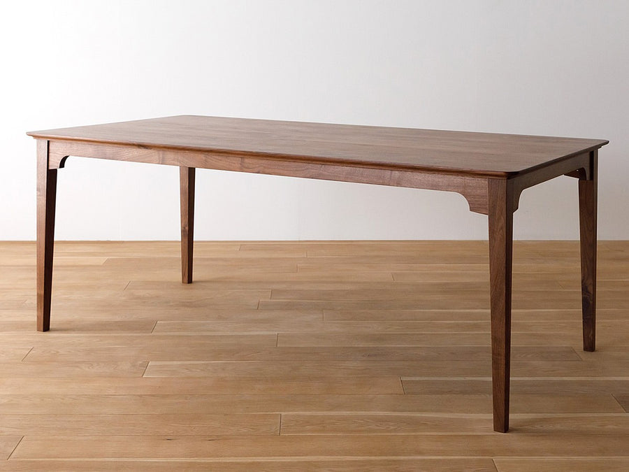 MORBIDO Dining Table