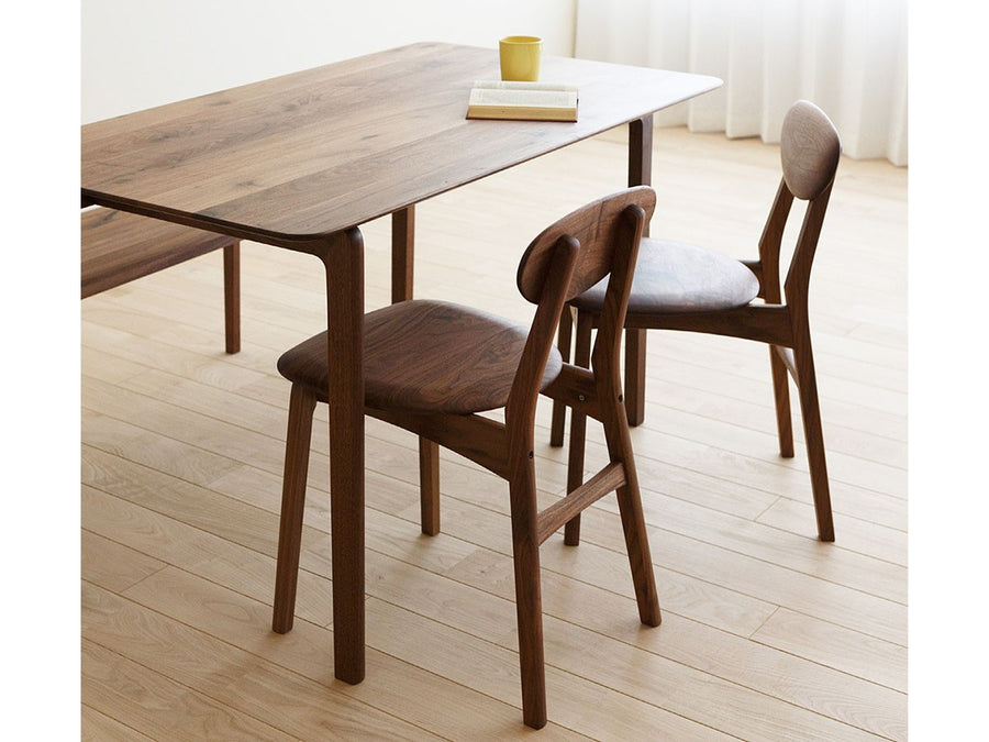 LISCIO DINING TABLE