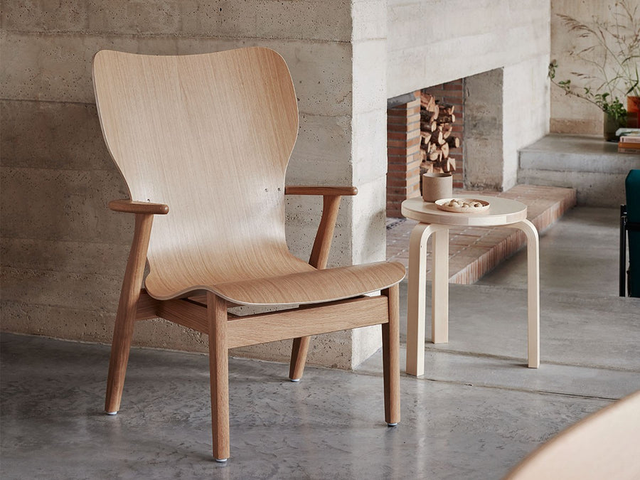 DOMUS LOUNGE CHAIR