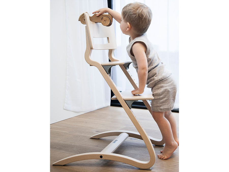 HIGH CHAIR