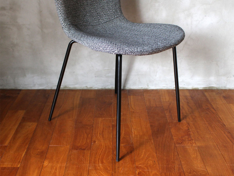 zip design chair herringbone