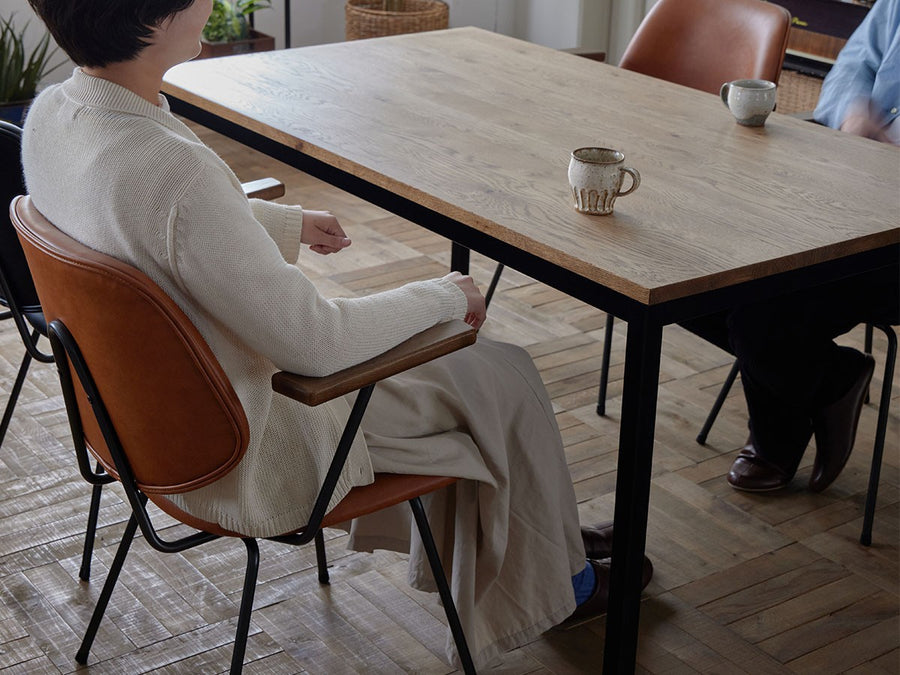 TANK DINNING TABLE