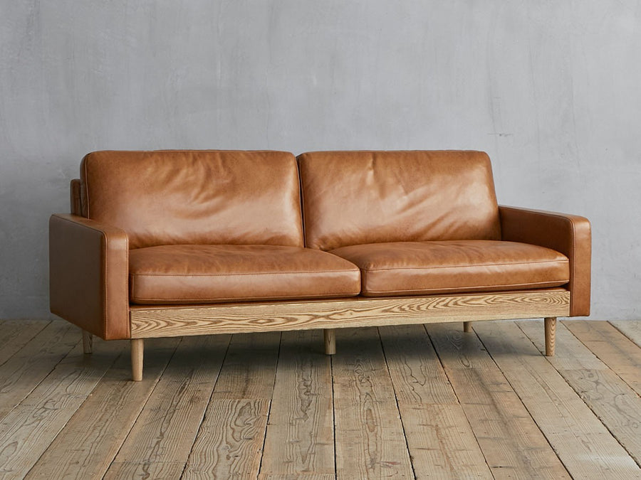 FREDA SOFA