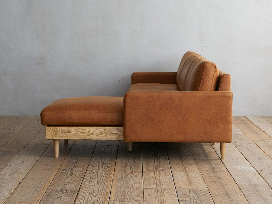 FREDA SOFA