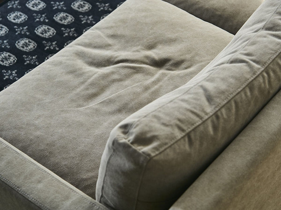 FREDA SOFA