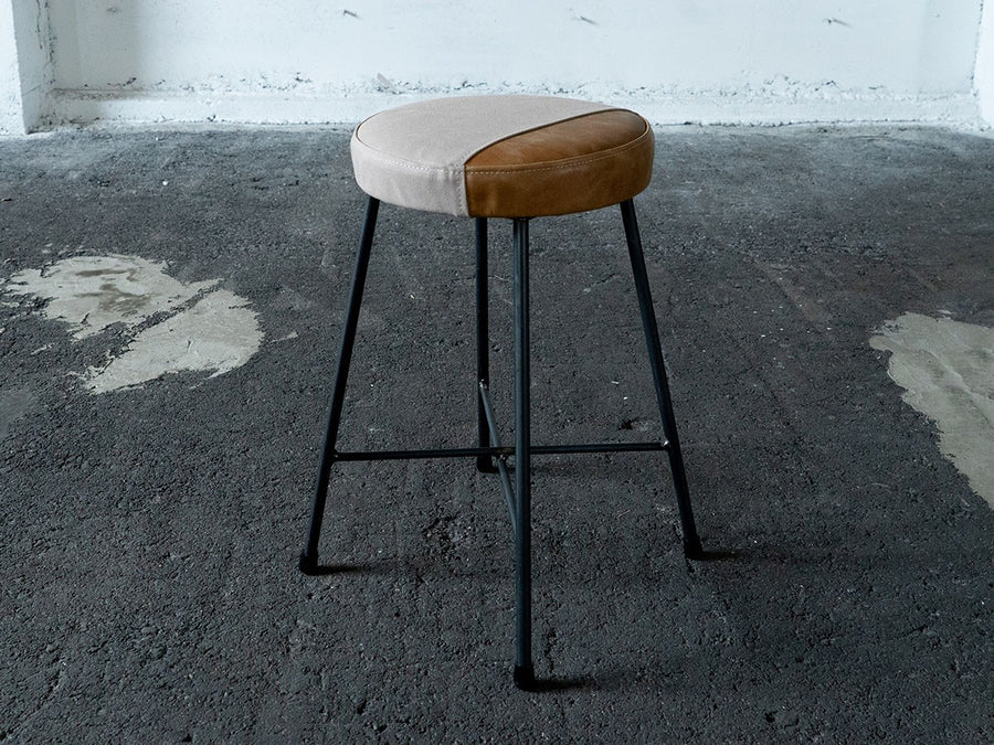 TWO TONE STOOL low