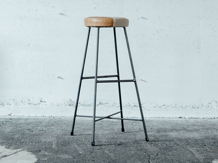 TWO TONE STOOL high