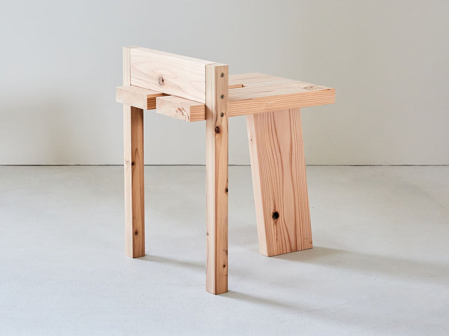 TRIPODAL STOOL