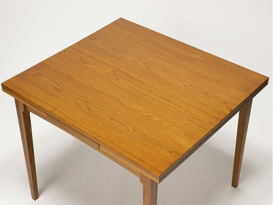 HABITAT DINING TABLE