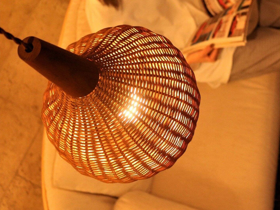 WICKER LAMP