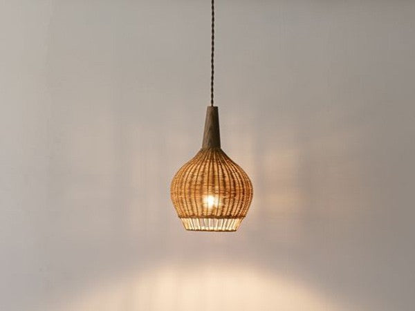 WICKER LAMP