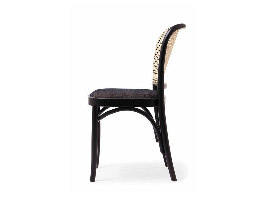 PRAHA side chair