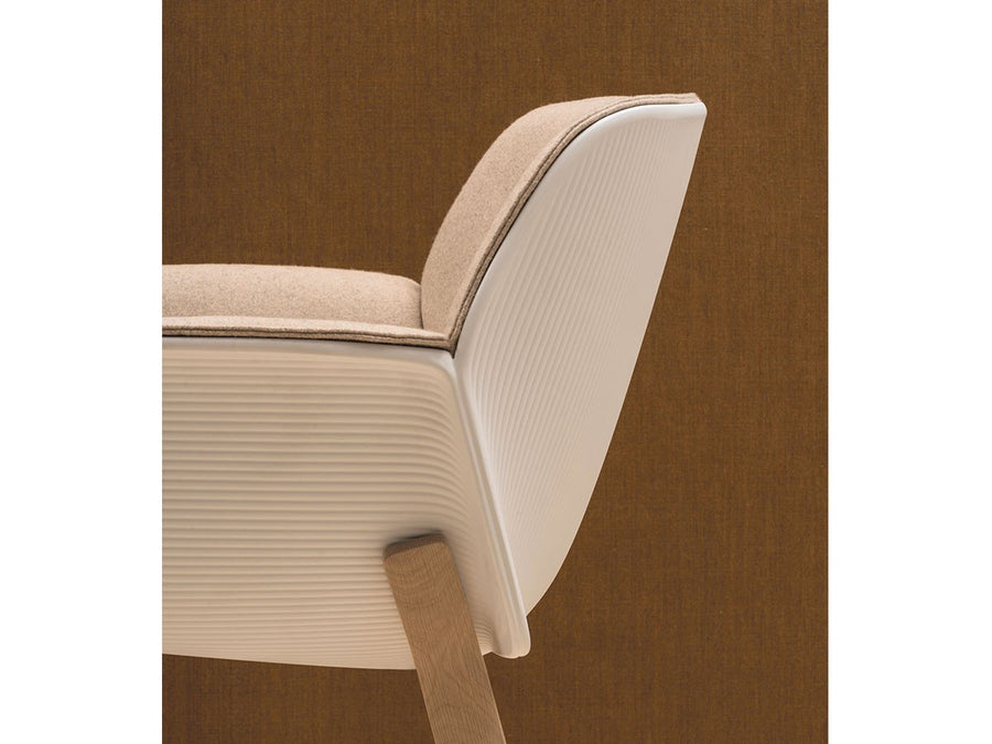 Nuez Armchair Upholstered Shell Pad