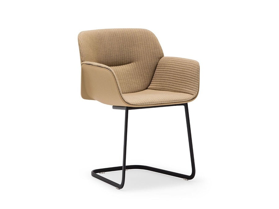 Nuez Armchair Upholstered Shell Pad