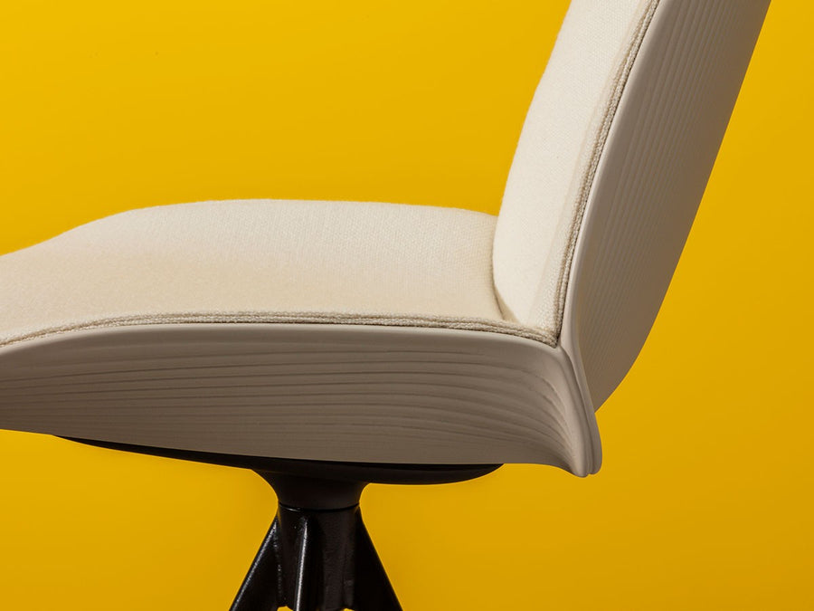 Nuez Chair Upholstered Shell Pad