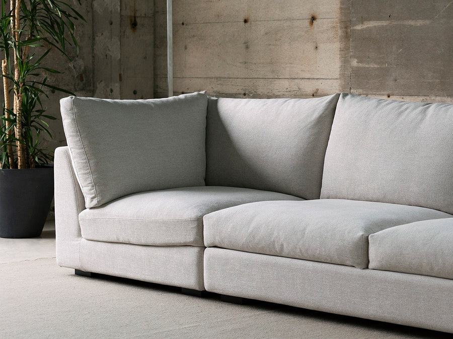 FERNAND CORNER SOFA