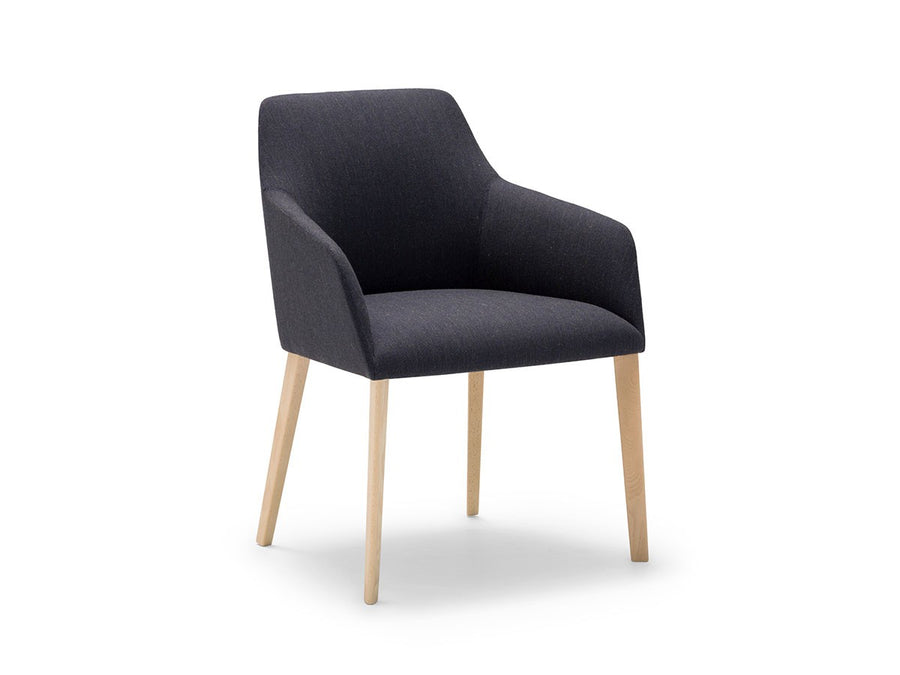 Alya Armchair