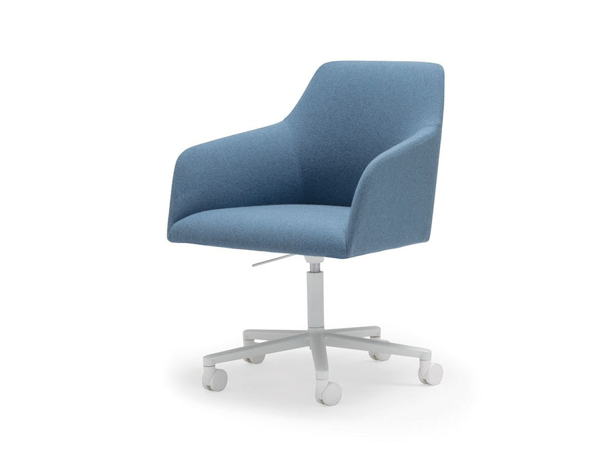 Alya Armchair