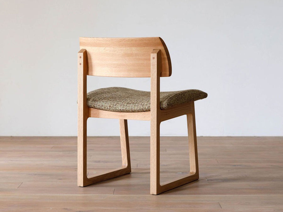 ELEVATO Side Chair