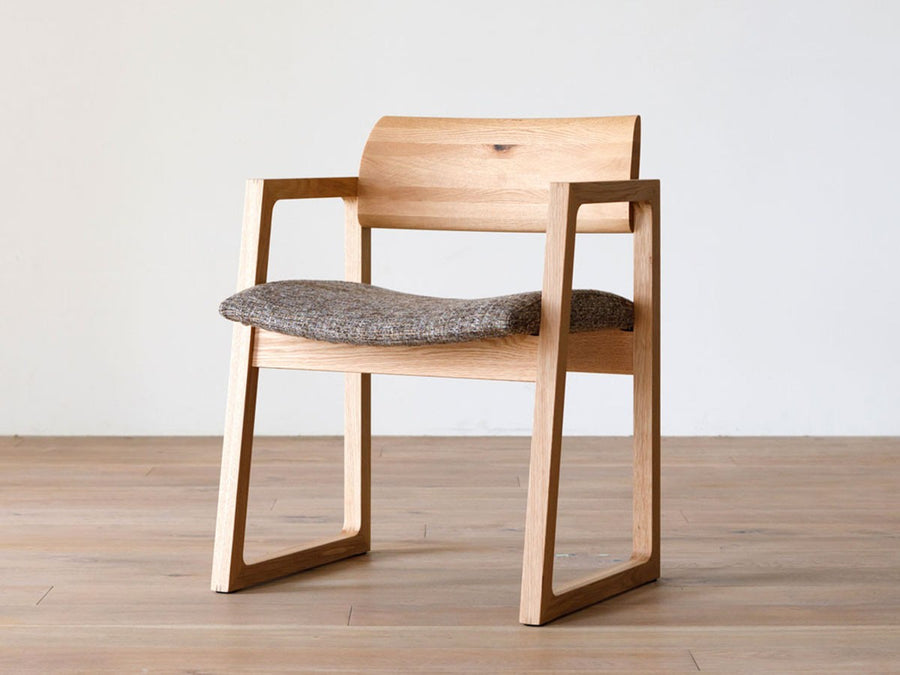 ELEVATO Arm Chair