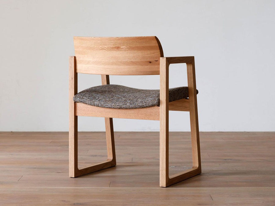 ELEVATO Arm Chair