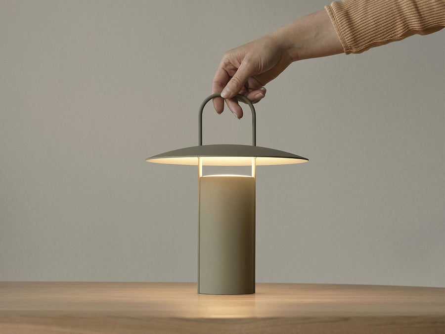 Ray Table Lamp Portable