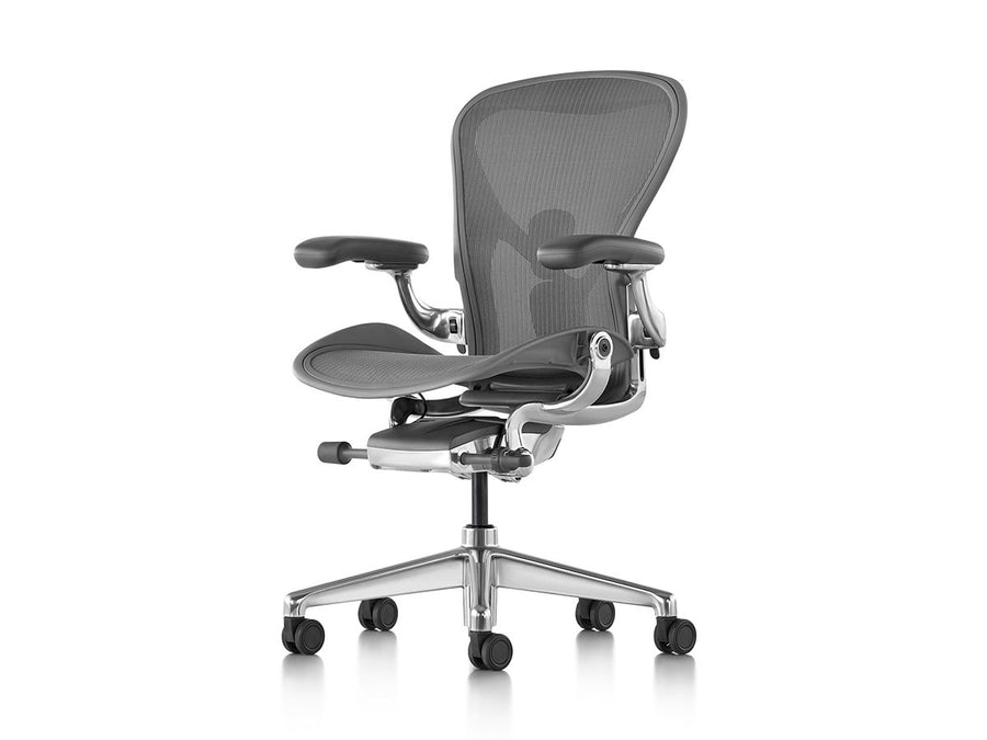 Aeron Chair Remastered Bサイズ（ミディアムサイズ）