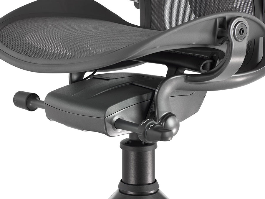 Aeron Chair Remastered Bサイズ（ミディアムサイズ）