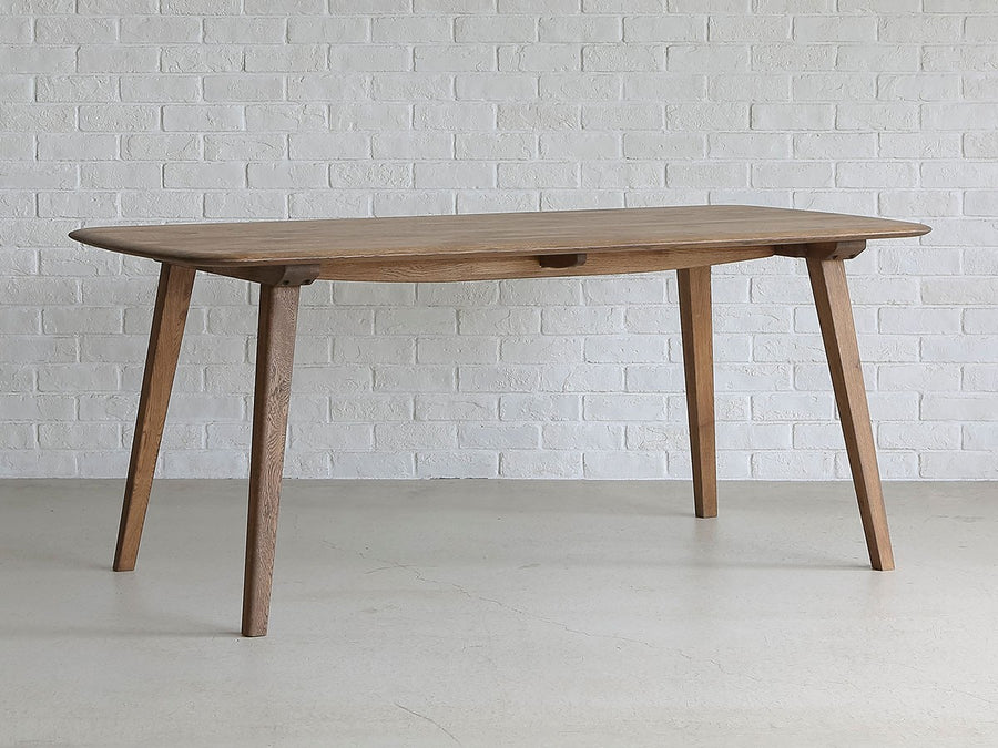 DECKE DINING TABLE