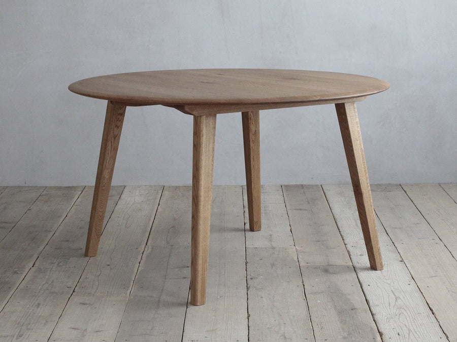 DECKE DINING TABLE