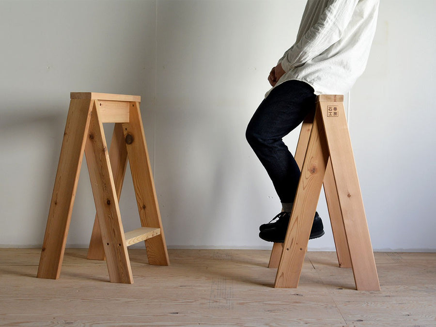 AA HIGH STOOL