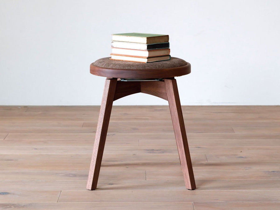 AGILE Round Stool