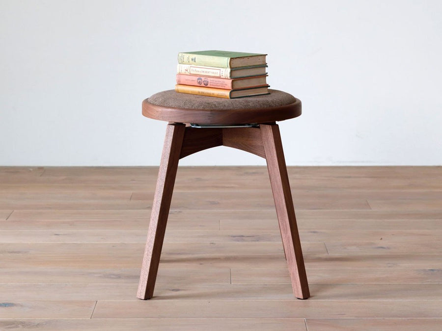 AGILE Round Stool