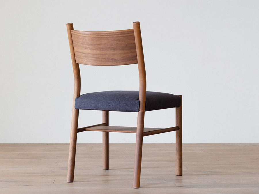 TIPO Shelf Side Chair